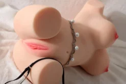 marielove Masturbator Torso Cecelia-Eve Körper mit Vibration und Stöhnfunktion