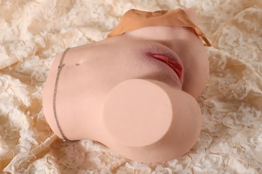 marielove Masturbator Torso Claudia-Felia Körper mit Vibration und Stöhnfunktion