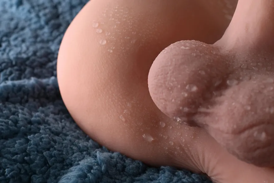 marielove Masturbator Torso Torso mit Penis