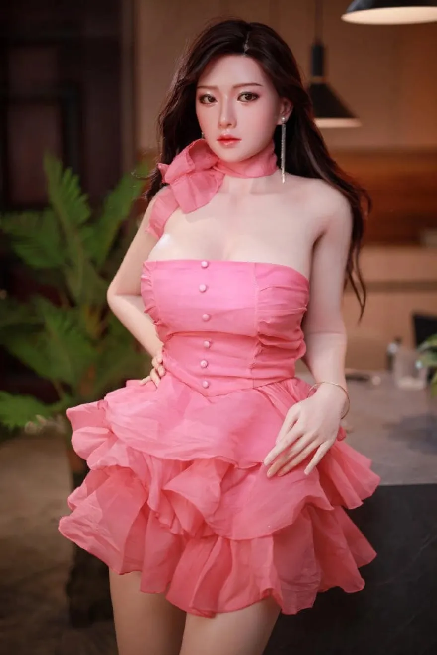 Sexpuppe Aadhya-Elise
