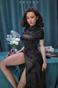 Sexpuppe Azaria-Maci