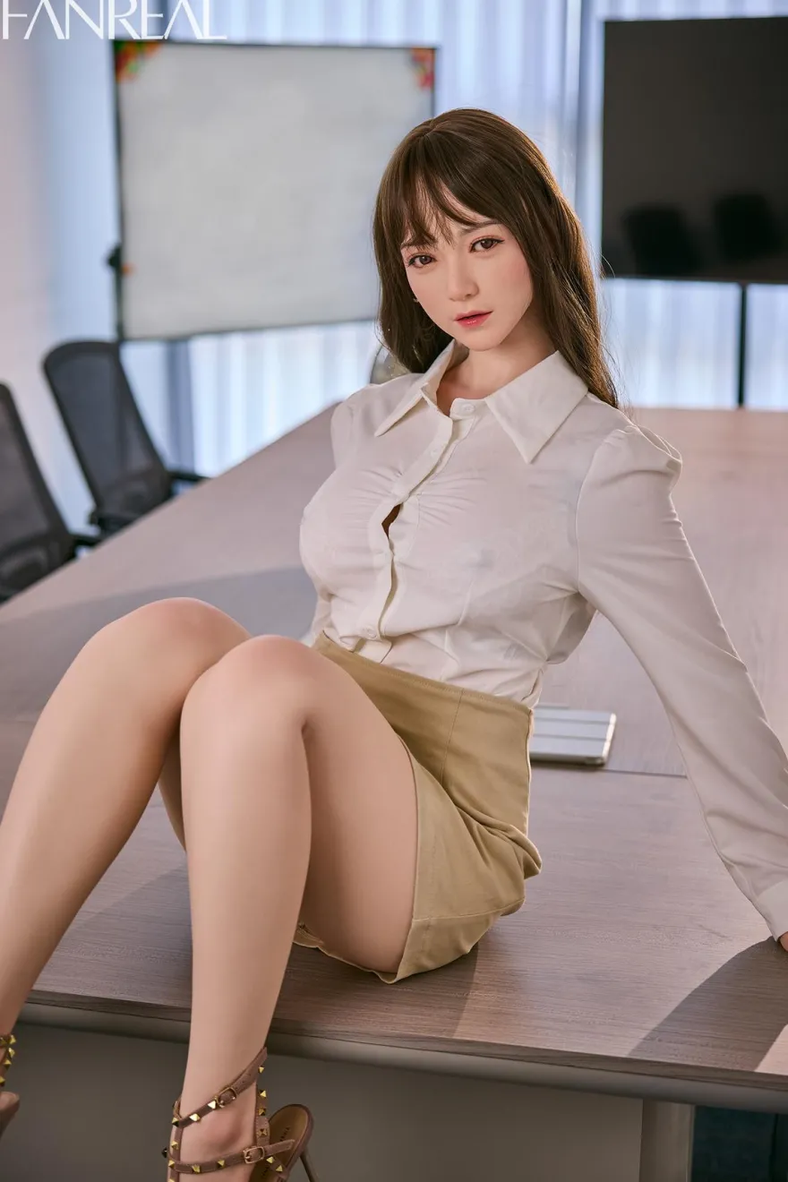 Sexpuppe Chika-Elisa