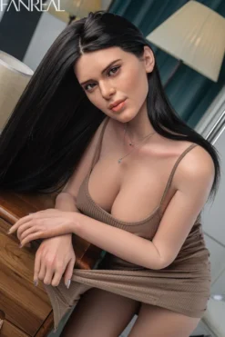 Sexpuppe Elliana-Yamina