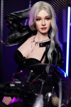 Sexpuppe Emma-Louise