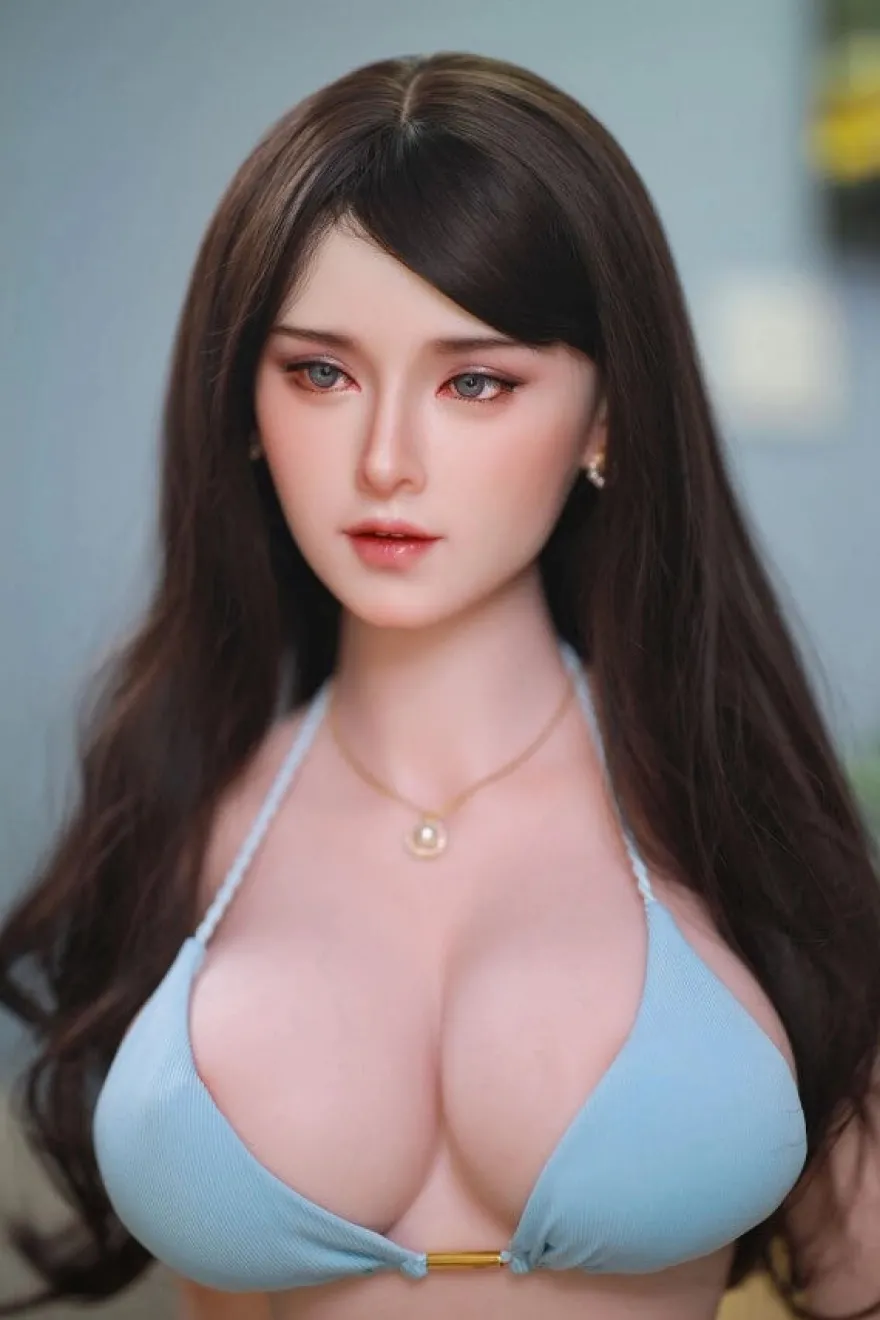 Sexpuppe Loreena-Maxine
