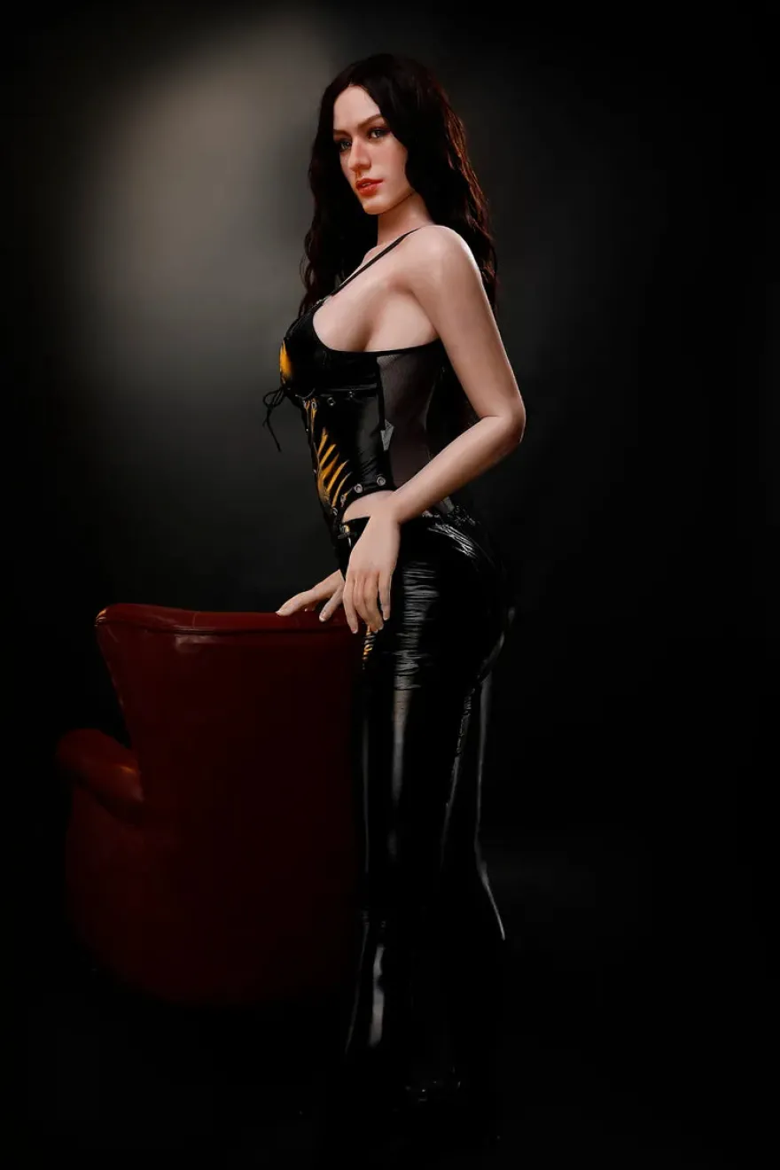 Sexpuppe Mia-Prudence