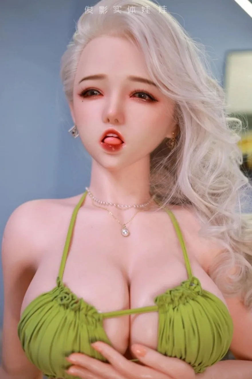 Sexpuppe Michaela-Summer