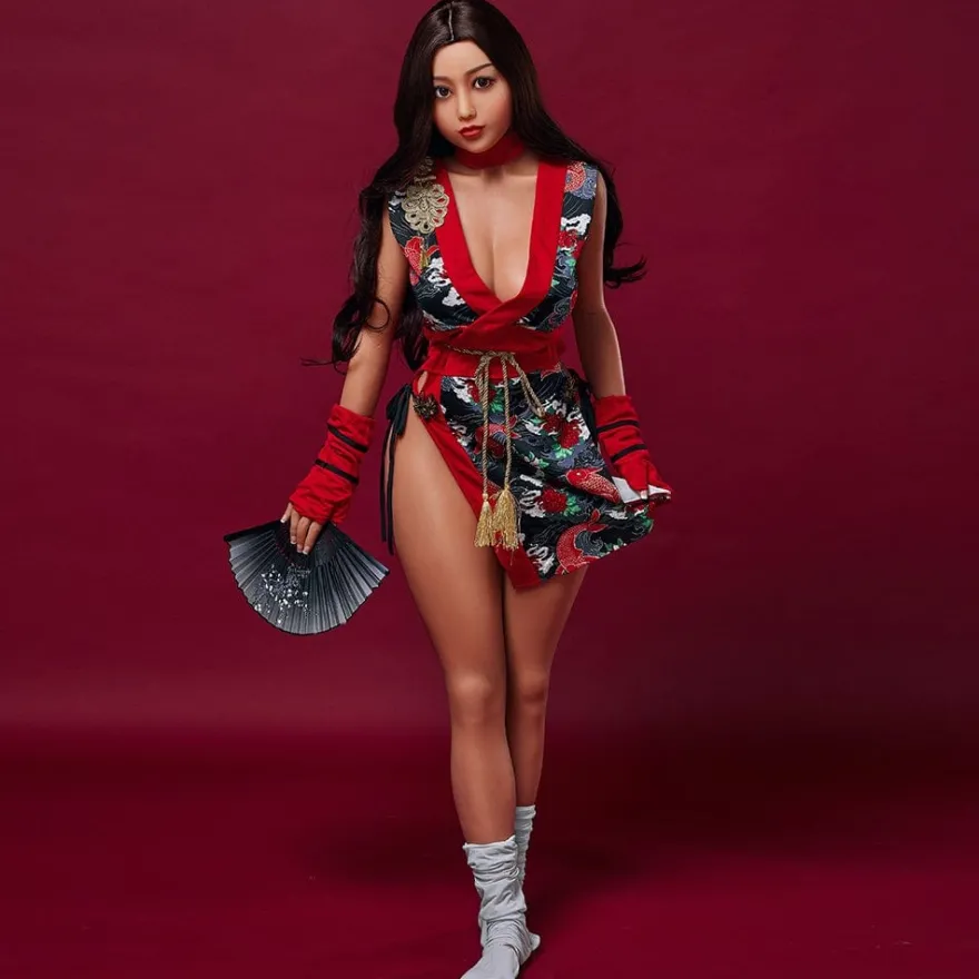 Sexpuppe Saya