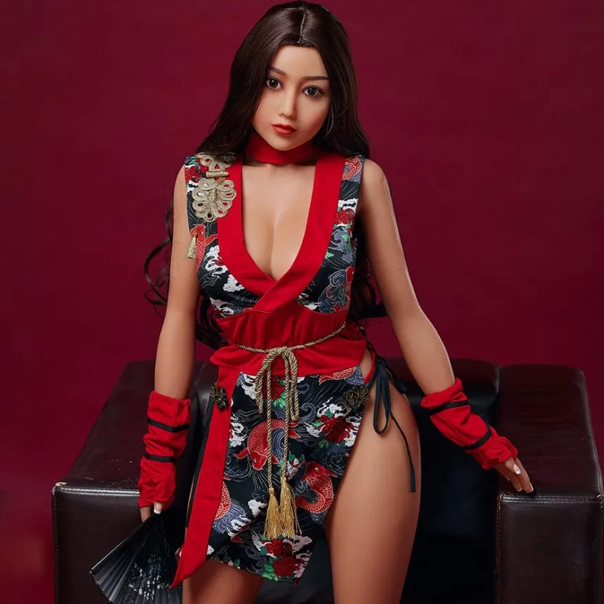 Sexpuppe Saya