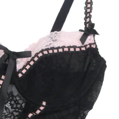 Sexy Schwarzes Rüschen-Nachtkleid – Spitze, Strapse & verführerische Lingerie