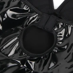 Sexy Schwarzes Wet-Look Nachtkleid – Faux-Leder, Deep V-Neck & Strapse, Lingerie